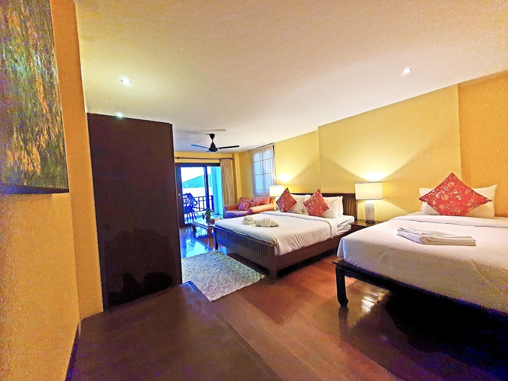 Deluxe Triple Room photo 1