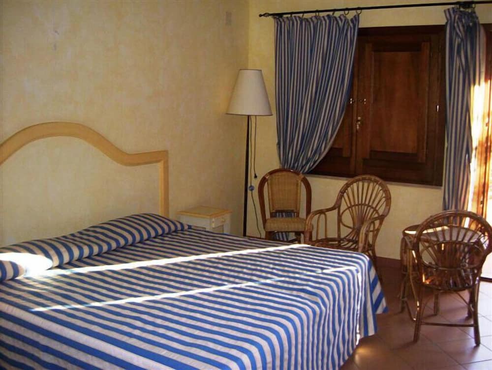 Standard Room photo 1