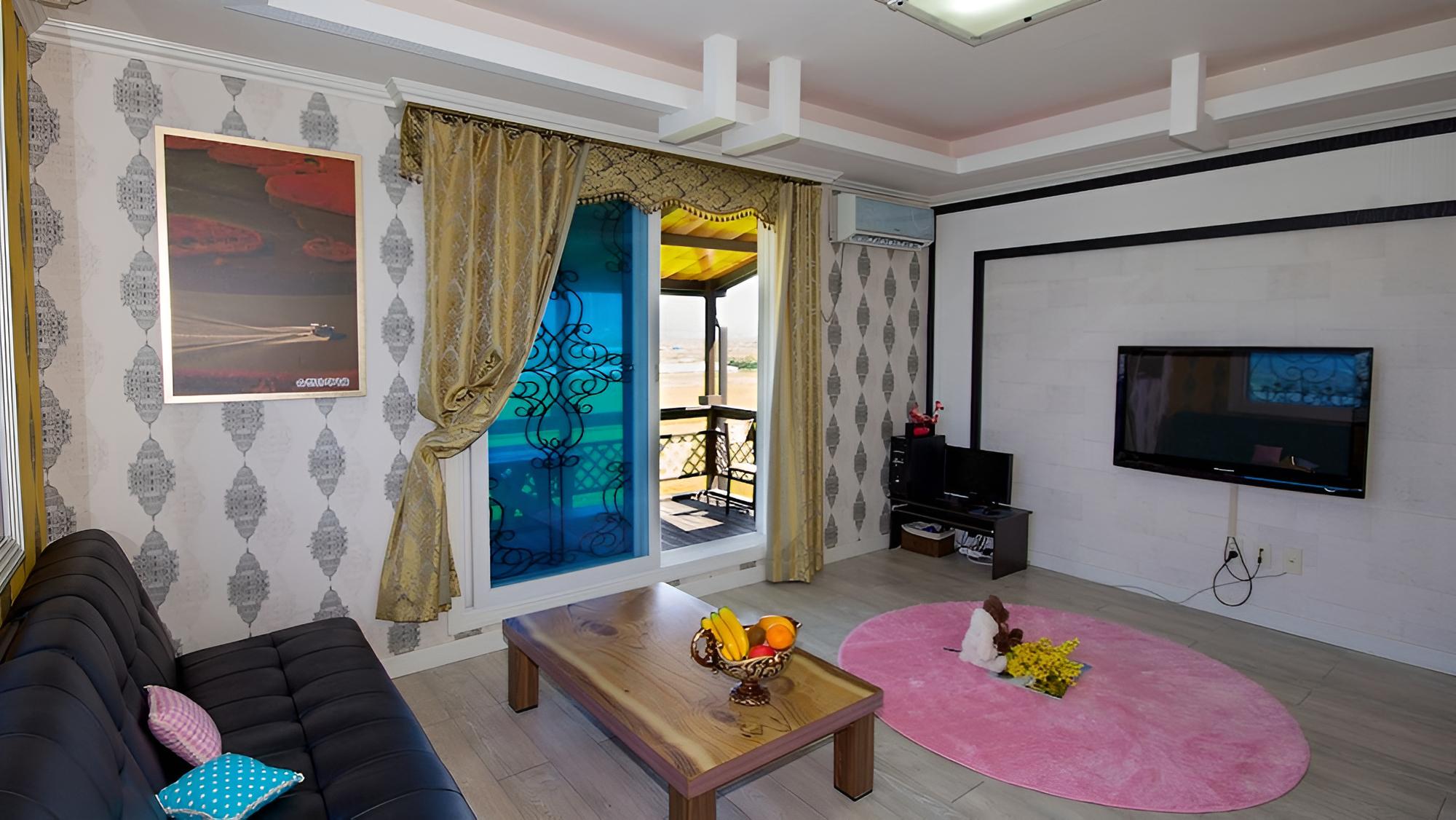 Standard Room photo 2