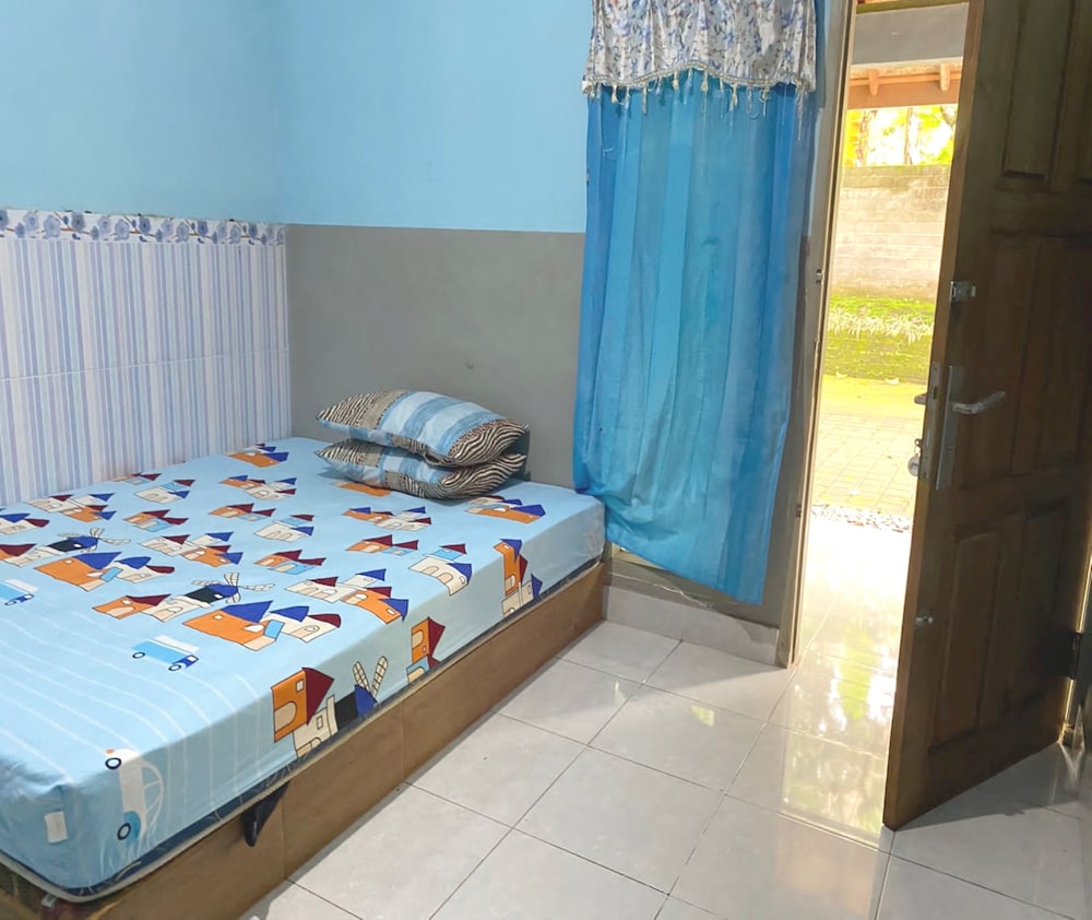 Economy Double Room photo 3