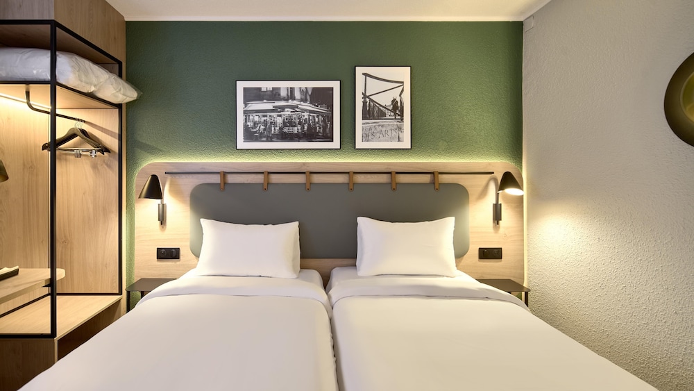 Standard Room, 2 Twin Beds photo 1