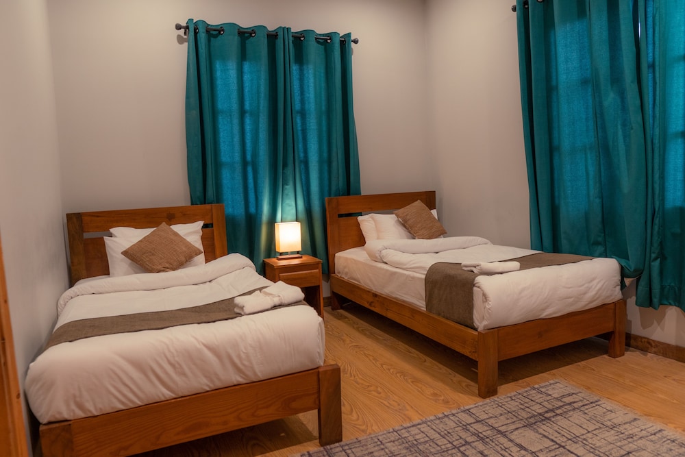 Deluxe Twin Room - Photo 2
