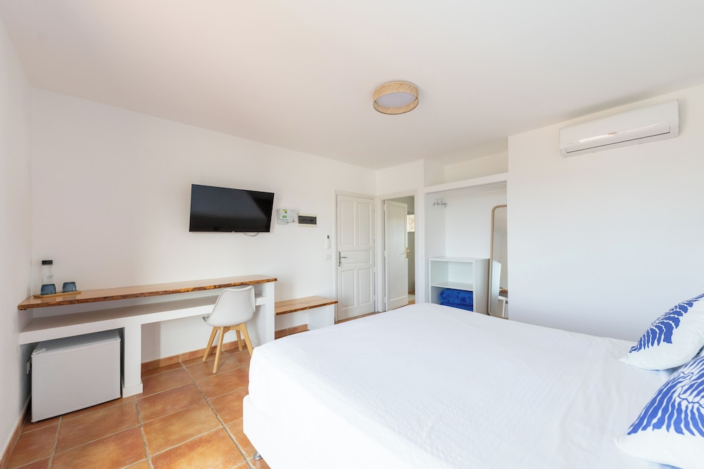 Superior Double Room, Sea View photo 3