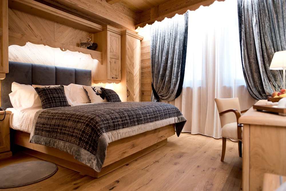 Deluxe Double Room photo 3