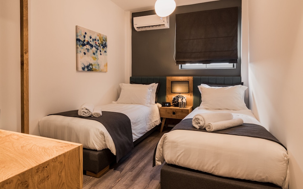 Acropolis Luxury Living photo 3