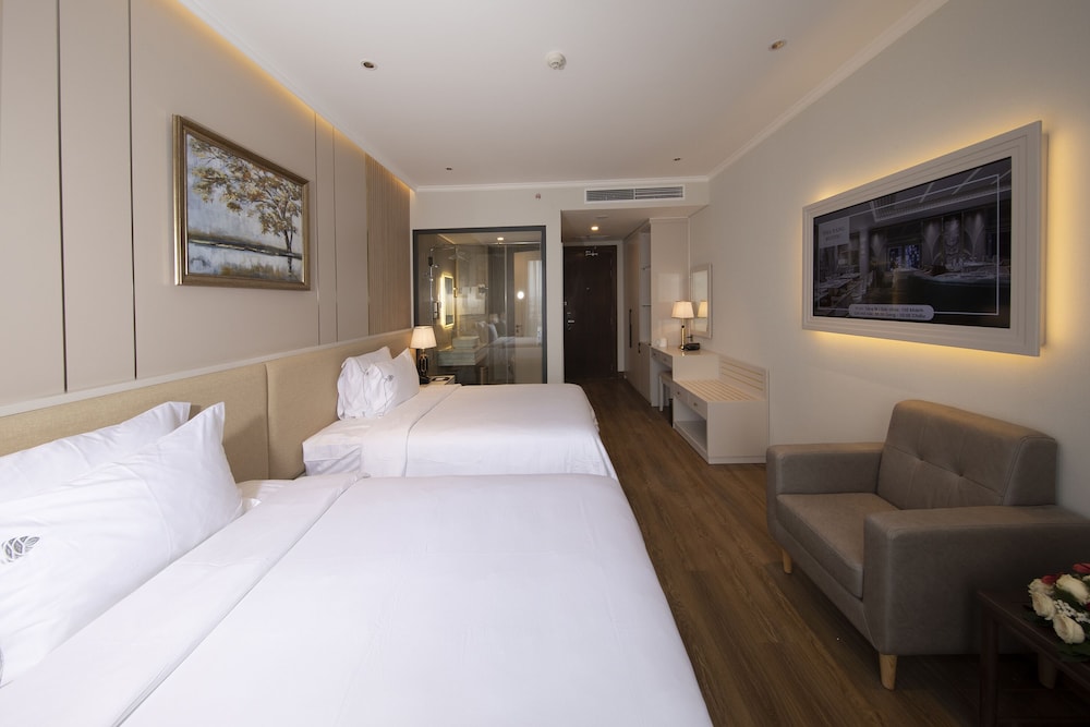 Deluxe Twin Room, Hill View - Photo 11