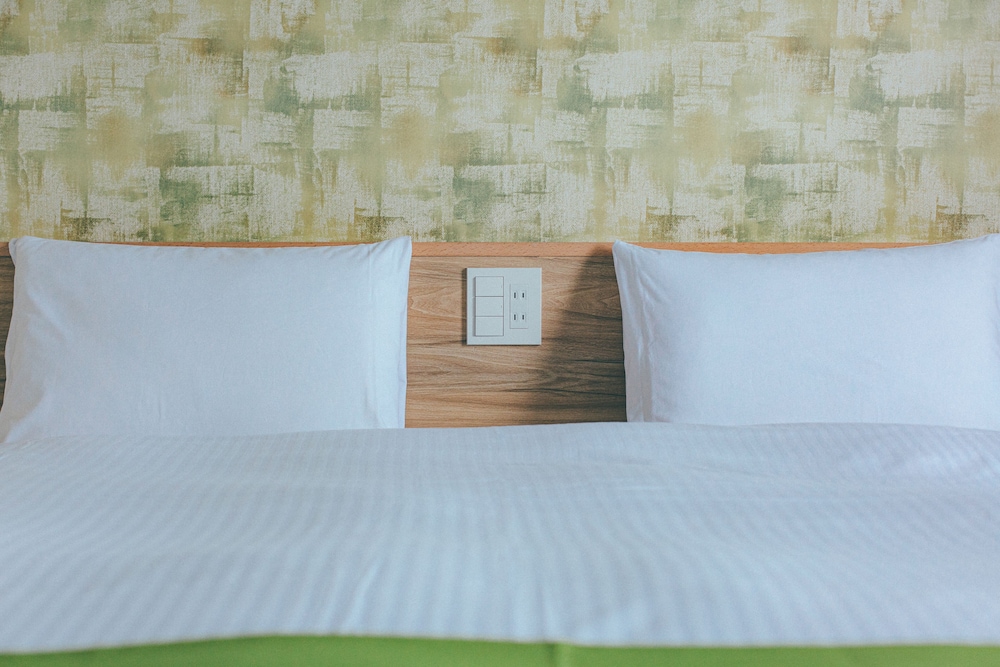 Double Room, Non Smoking - Photo 17