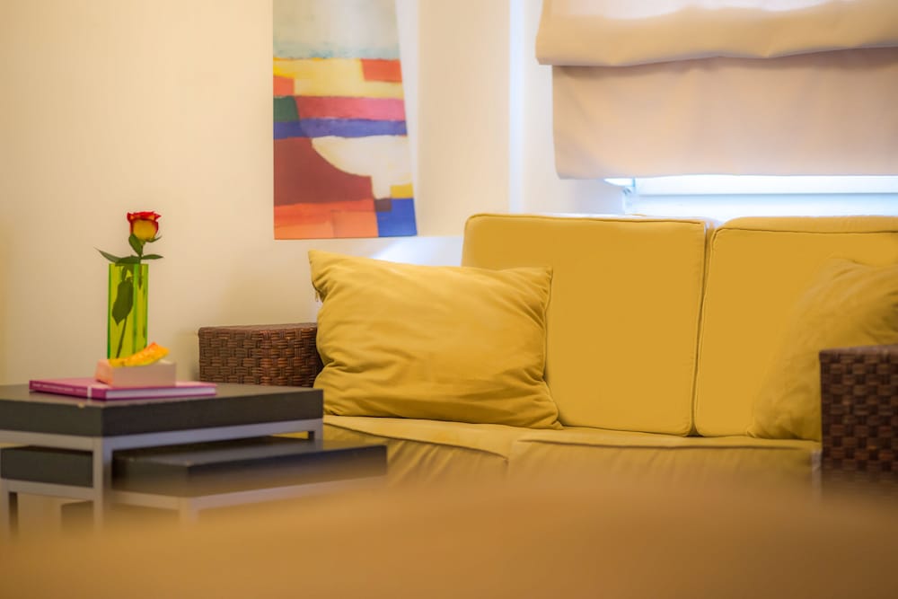 Executive Room - Photo 12