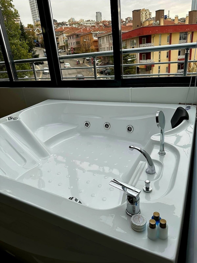 Luxury Suite, 1 Double Bed with Sofa bed, Private Bathroom