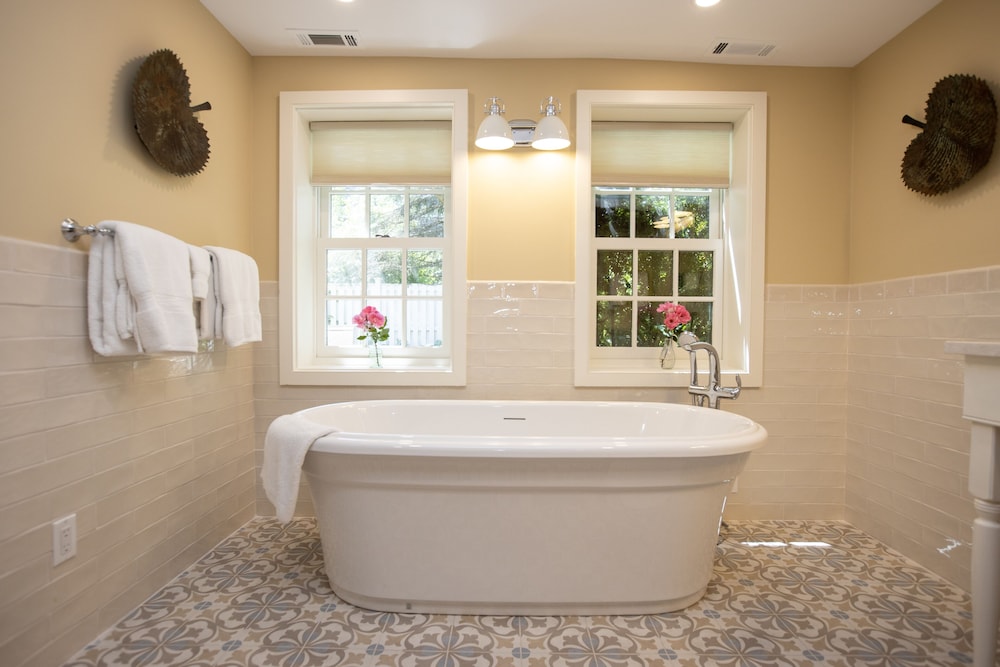 Woolverton Inn, Photo 3