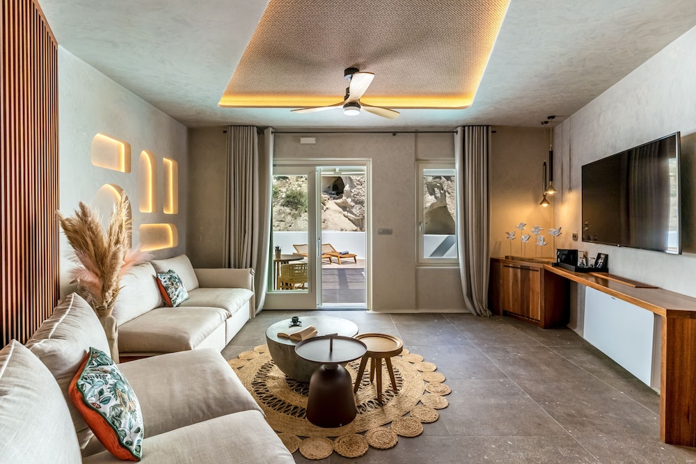 Suite with heated plunge pool - Photo 4