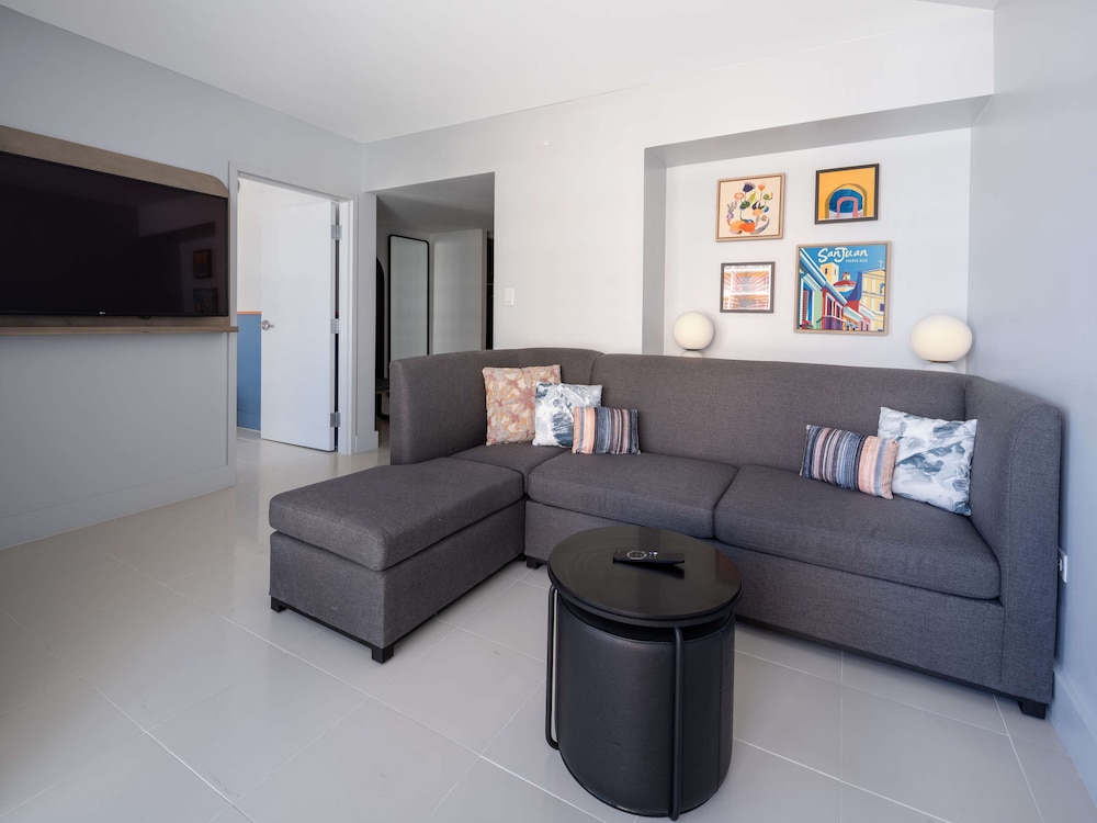 Deluxe Suite, 1 Bedroom photo 3