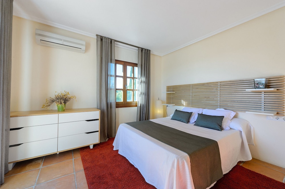 Villa, 4 Habitaciones, Piscina Privada, Vista a la Playa