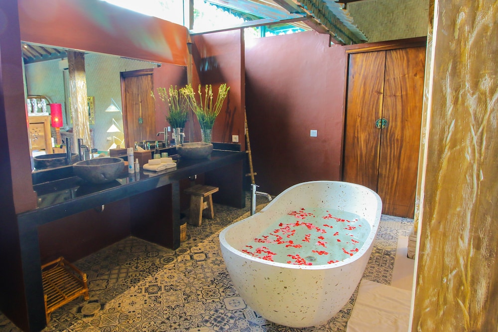 Royal Villa - Photo 11