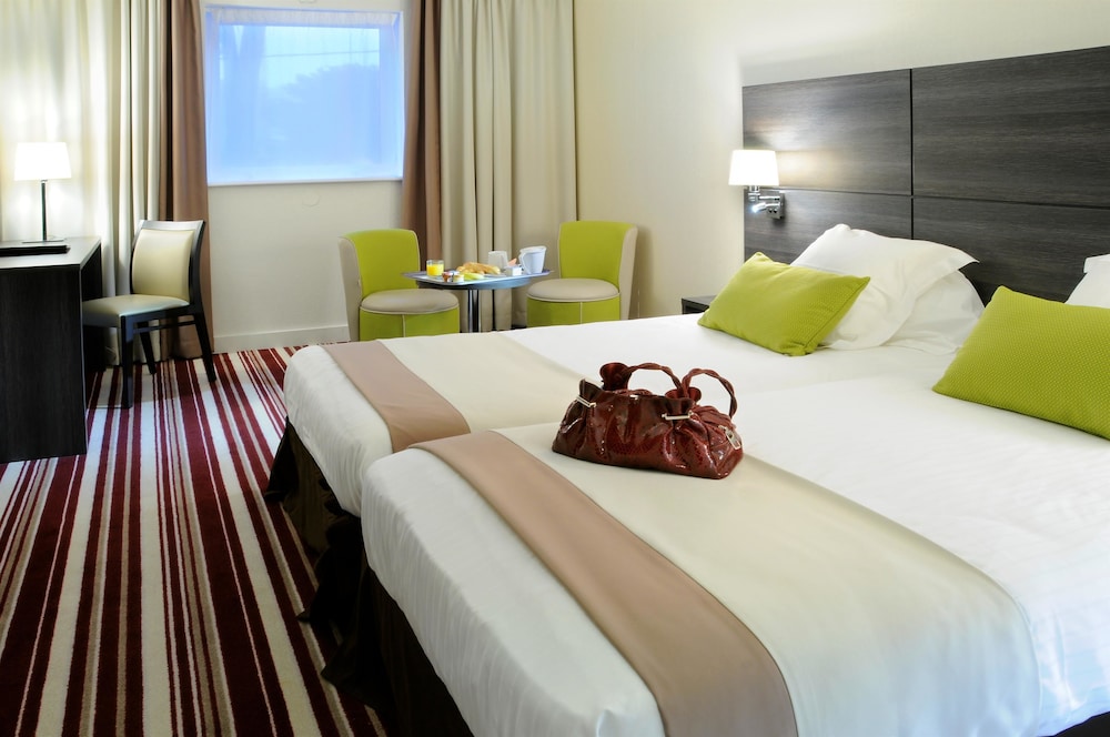 Standard Room, 2 Twin Beds - Photo 4