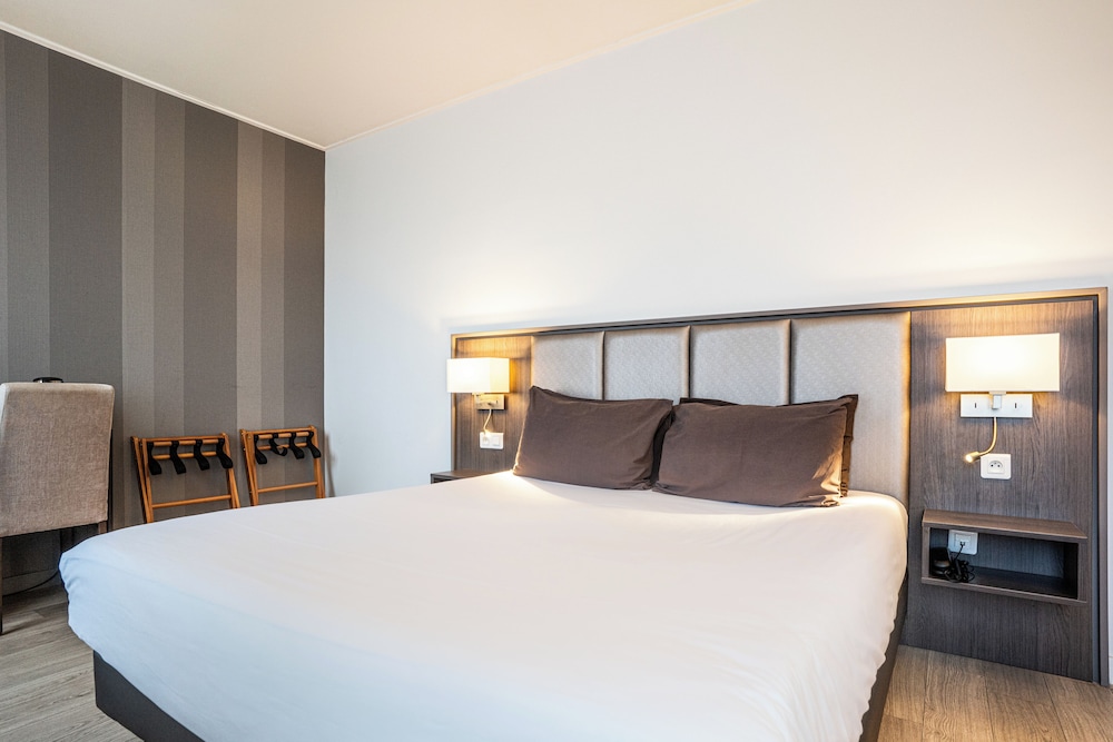Superior Double or Twin Room photo 1