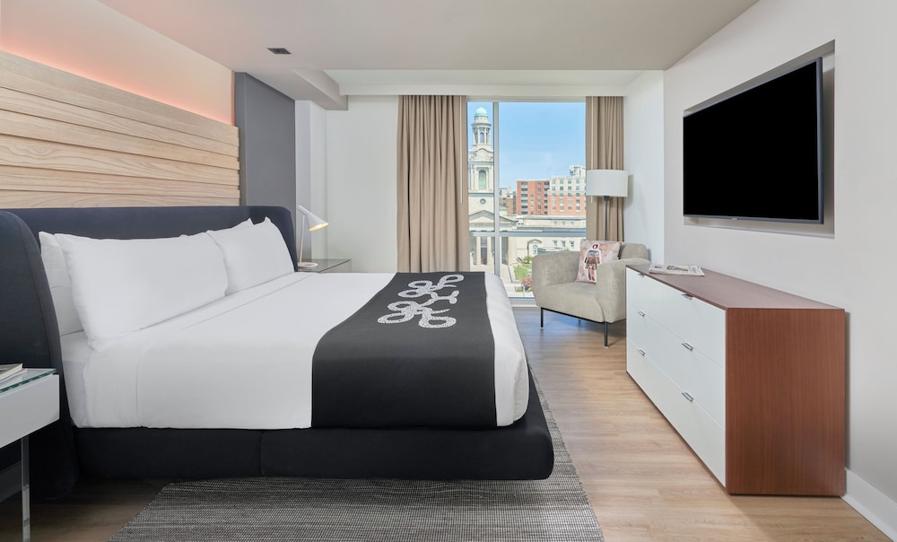 Suite, 1 King Bed (Zena Circle View) - Photo 1