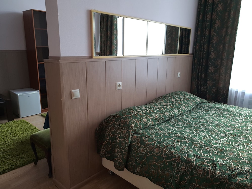 Luxury Suite, 1 Bedroom, Pool Access photo 3