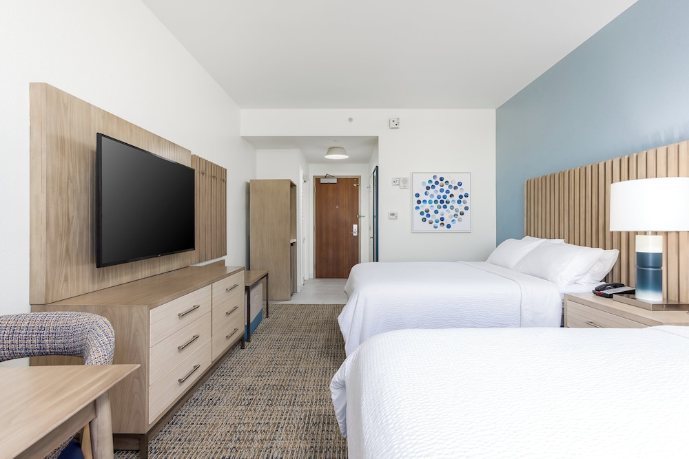 Standard Room, 2 Queen Beds, Accessible, Balcony - Photo 5