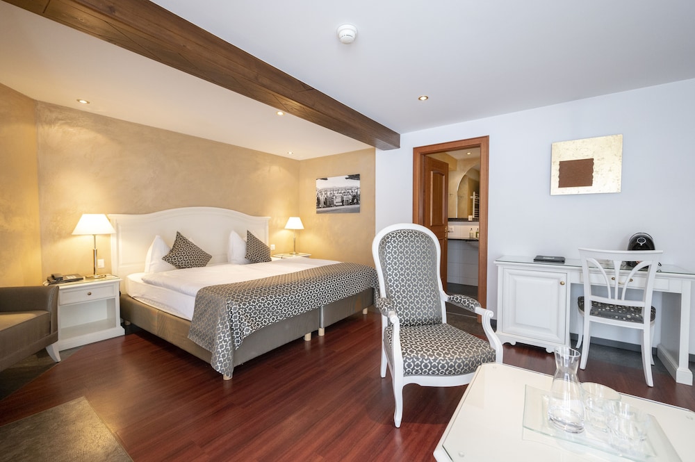 Junior Suite, Balcony photo 1