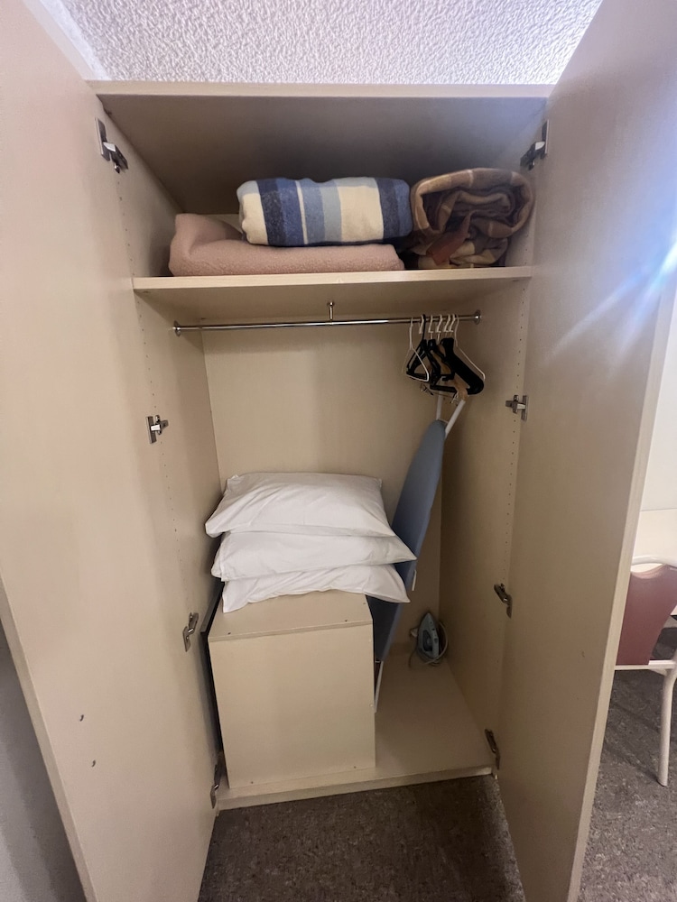 Basic Quadruple Room photo 1
