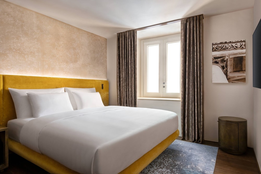 Room, 1 King Bed