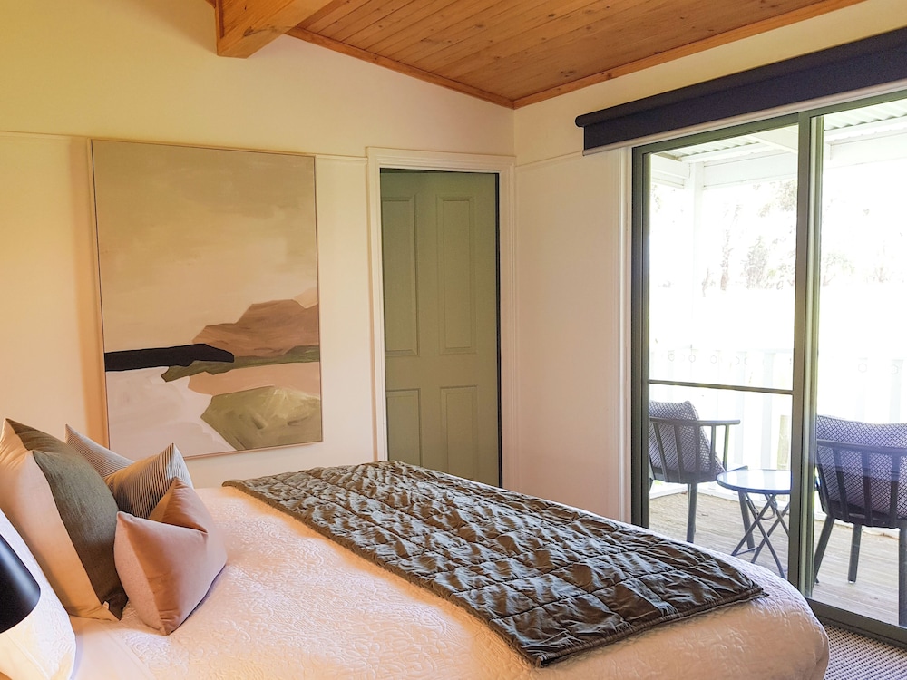 Standard Suite, 1 Bedroom, Non Smoking, Refrigerator & Microwave photo 1