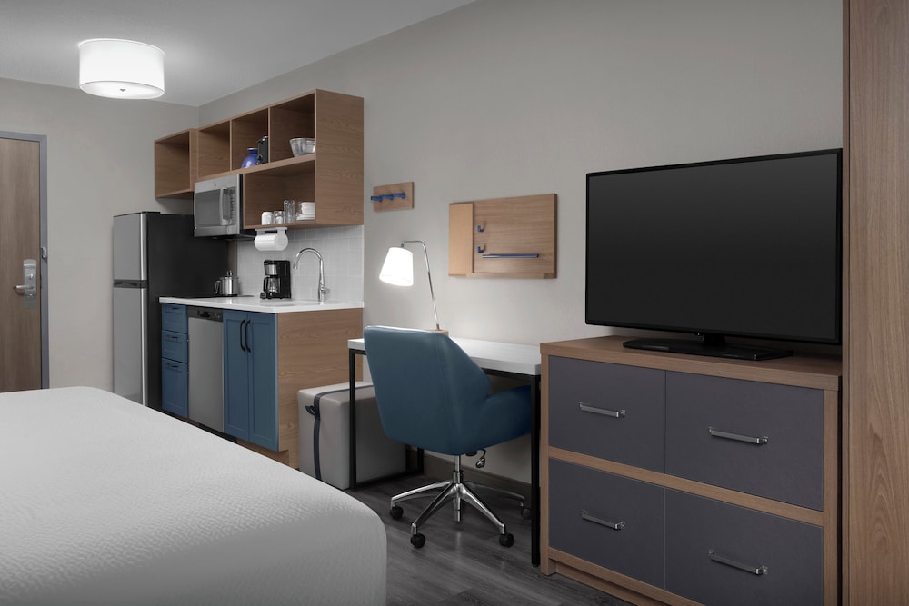 Studio Suite, 1 King Bed, Accessible (Communications) - Photo 5
