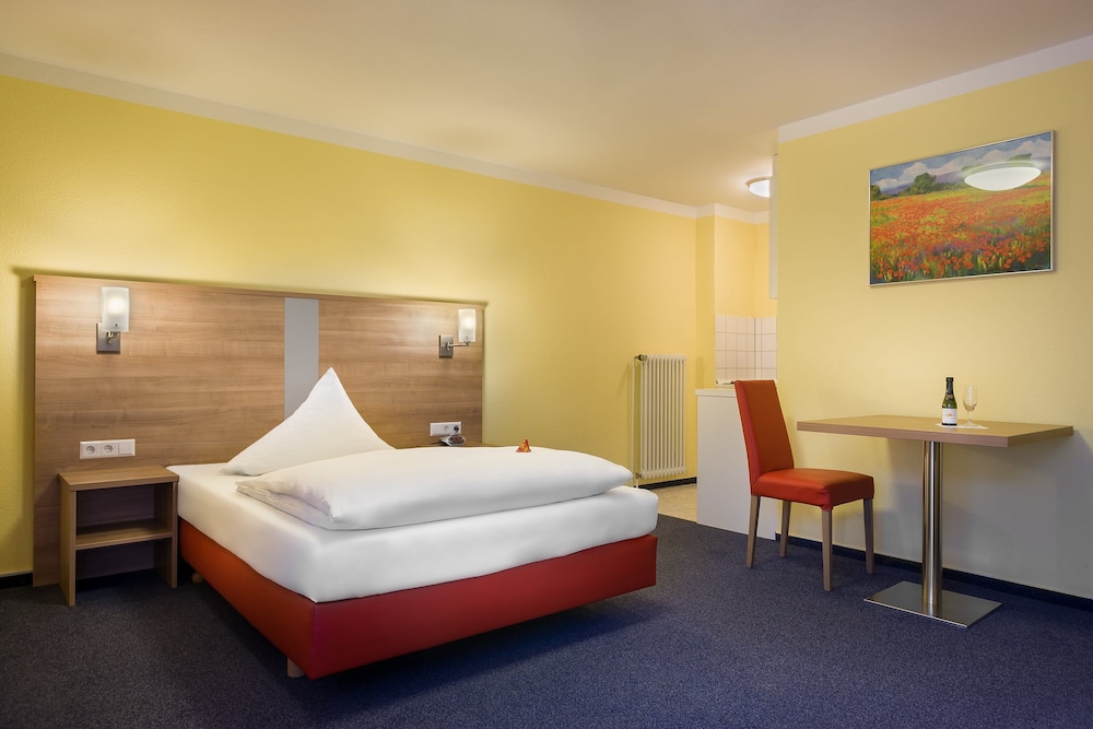 Business Apartment, 1 Twin Bed photo 2