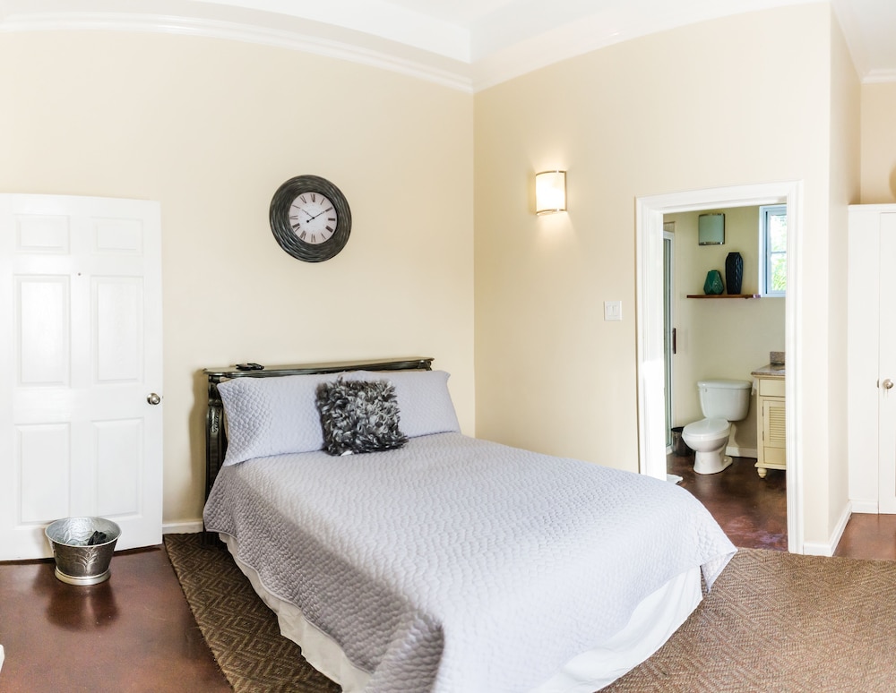 Premier Room, 1 Double Bed, Balcony, Garden View - Photo 2