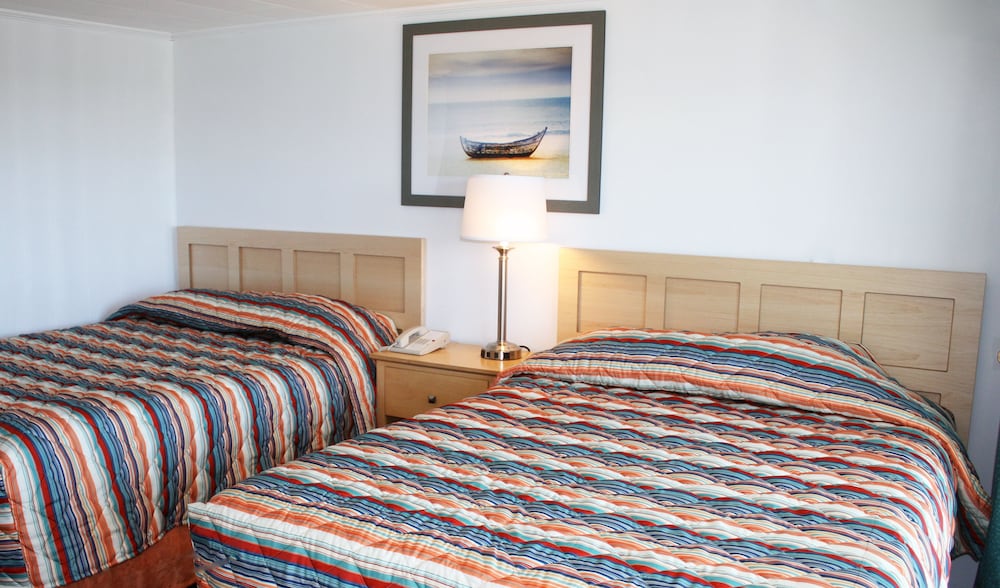 Standard Room, 2 Queen Beds photo 1