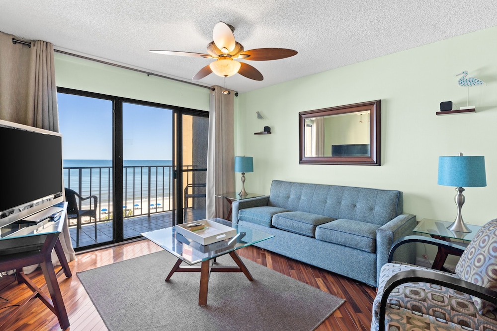 Condo, 2 Bedrooms, Ocean View (604A)