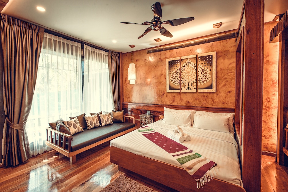 Grand Quadruple Room