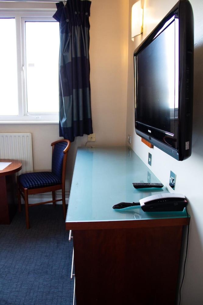Deluxe Queen Room - Photo 5