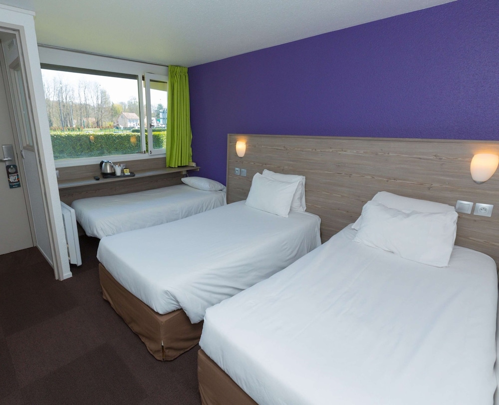 Standard Room, 2 Twin Beds photo 1