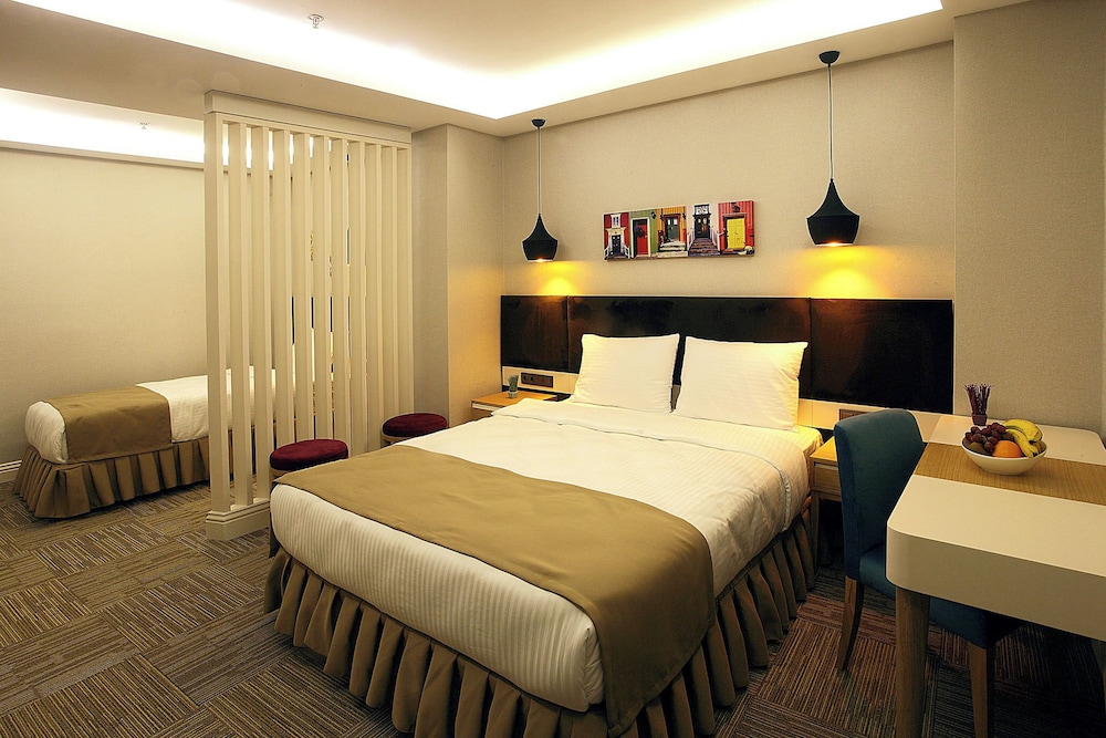 Family Suite photo 2