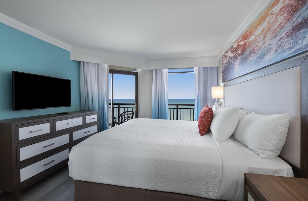 Oceanfront Three Bedroom Condo - Photo 1