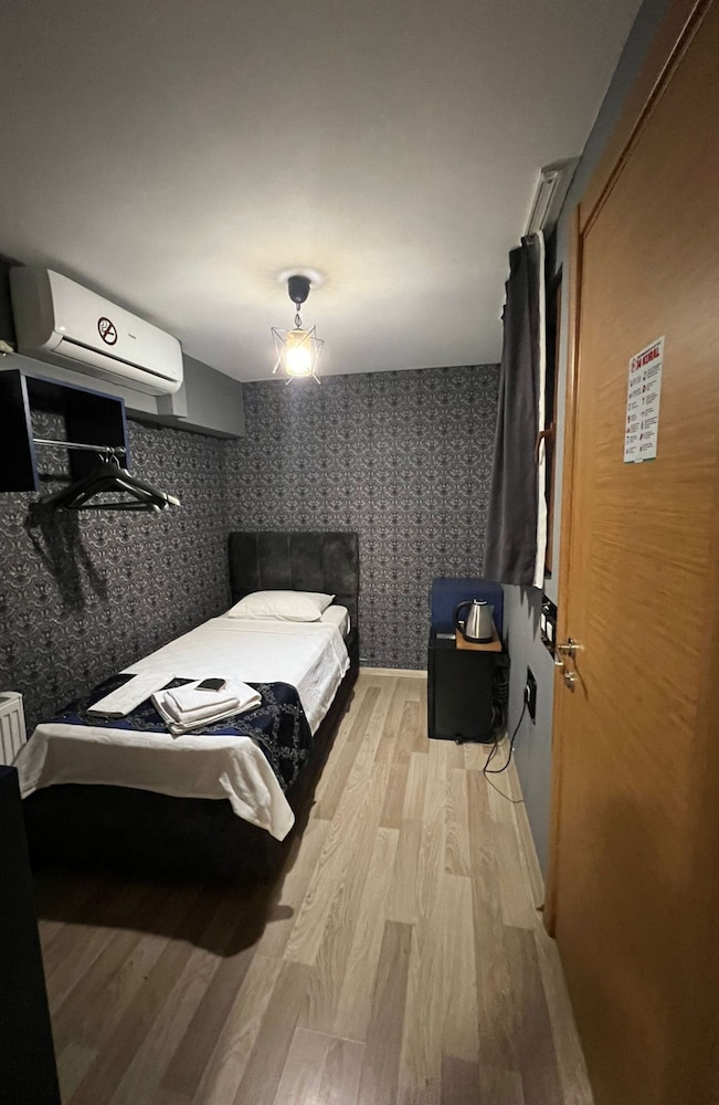 Single Suit Room photo 2