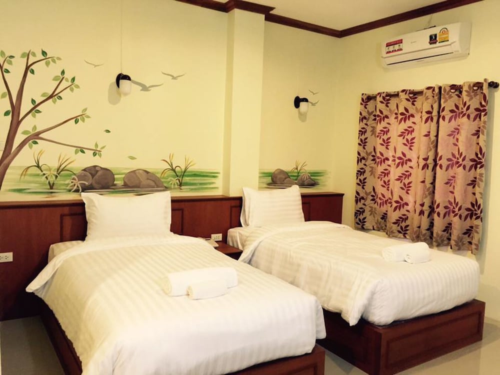 Standard Twin Room photo 1