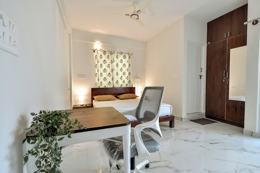 Premium Room, Balcony, City View