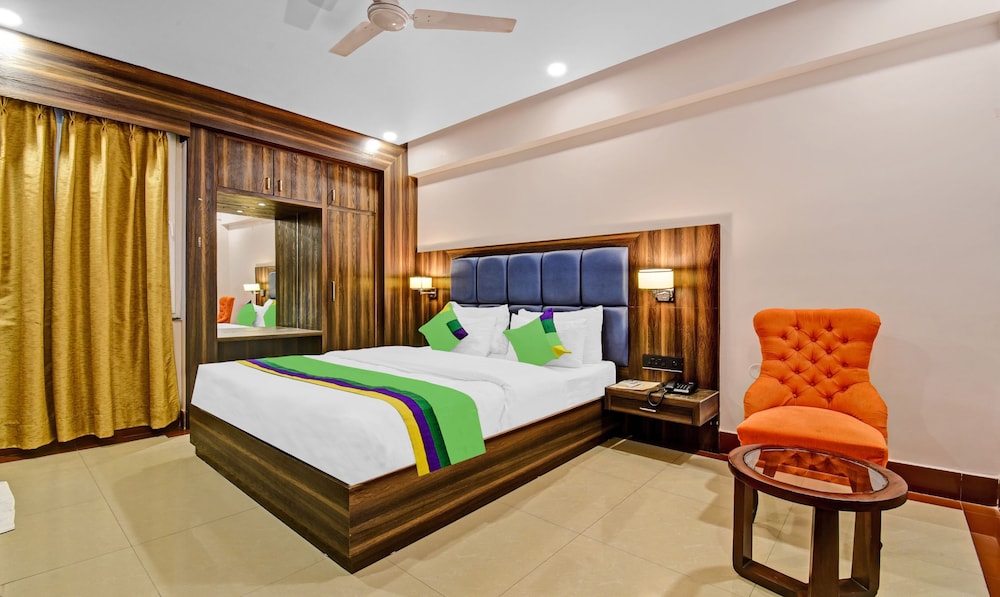 Deluxe Room - Photo 9