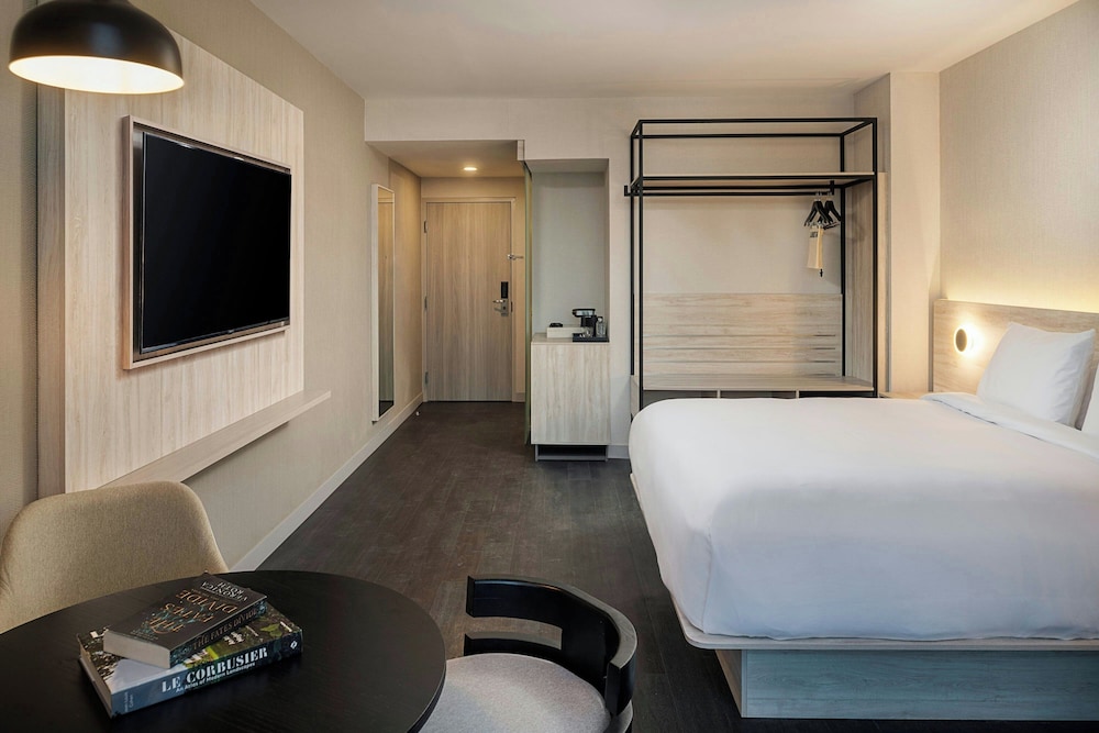 Room, 1 King Bed