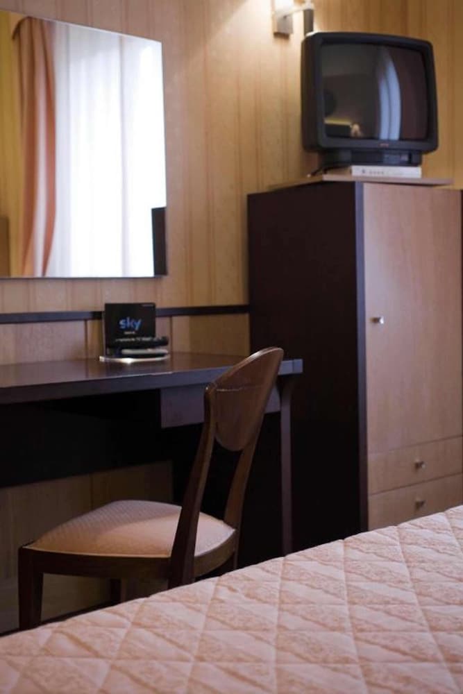 Standard Room - Photo 23
