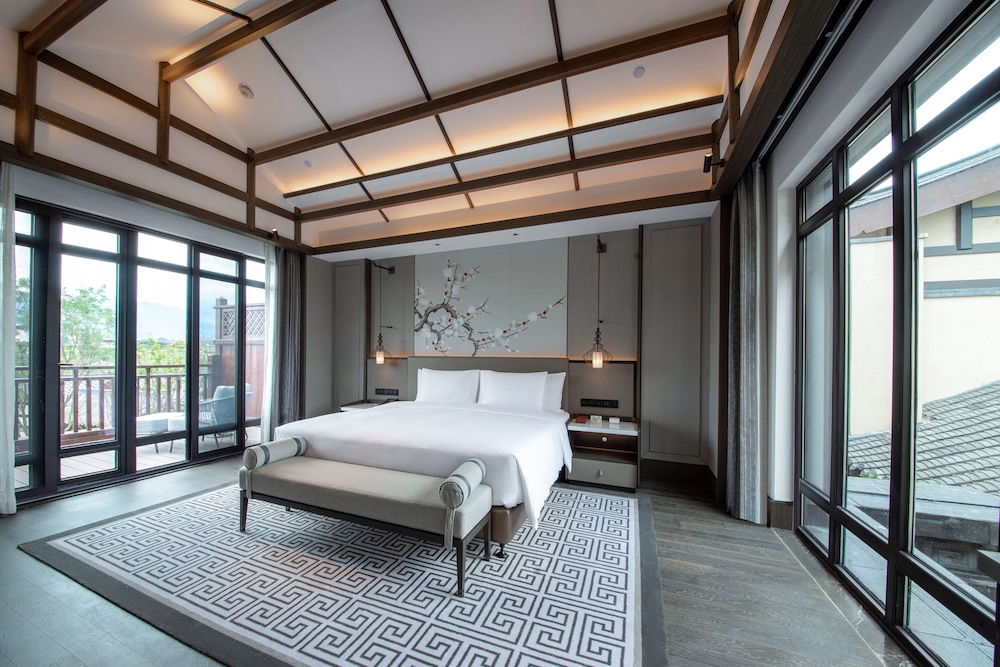 Lanyue townhouse