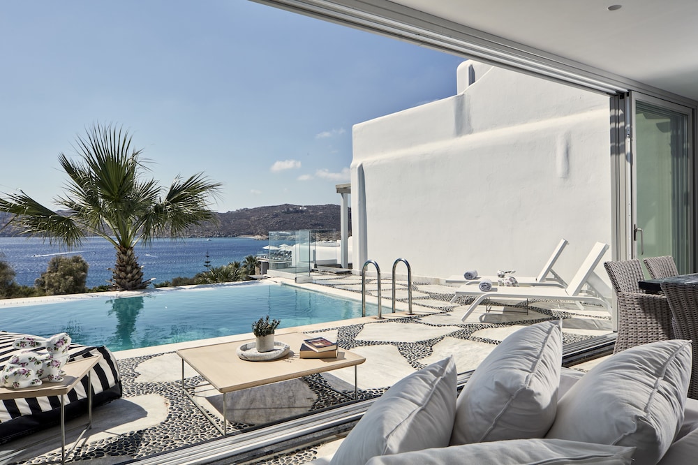 Executive Suite, Private Pool - Photo 2