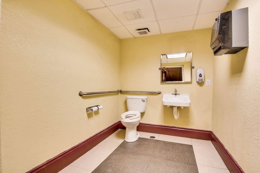 Econo Lodge Tampa near Busch Gardens, Zdjęcie 8