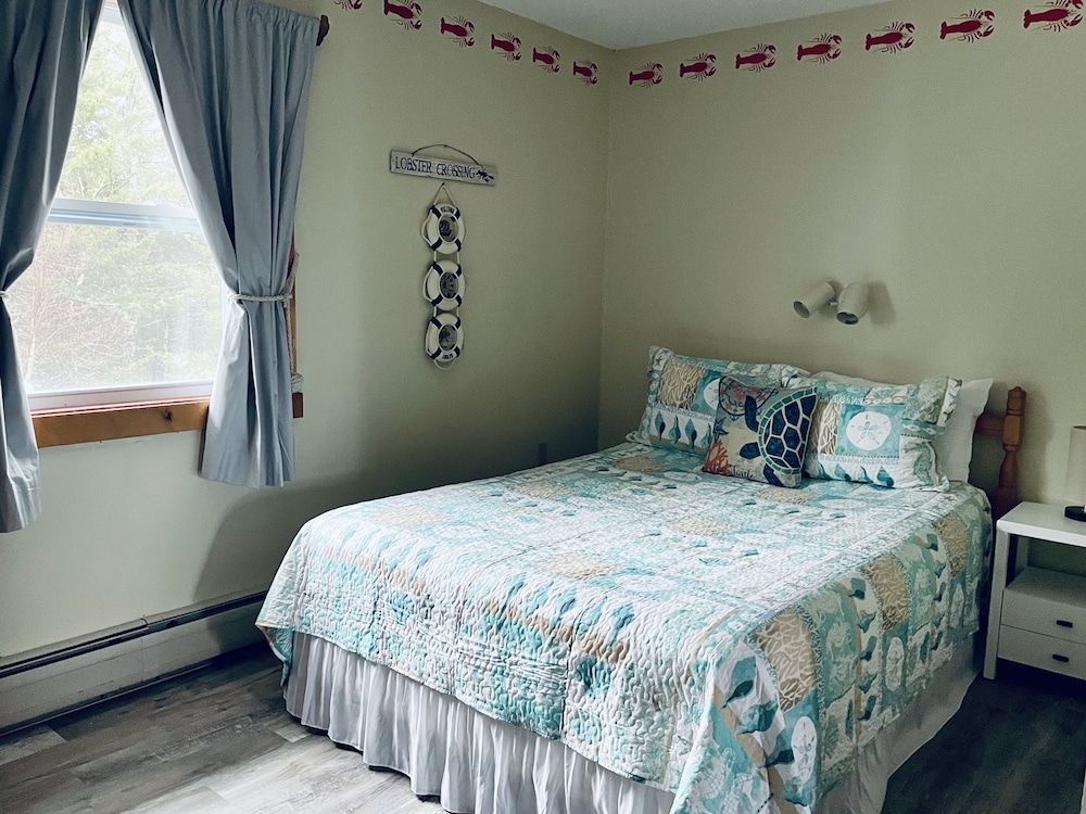 The Lobster Room (not pet friendly) photo 1