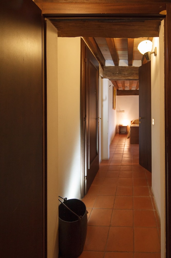 Double or Twin Room photo 3