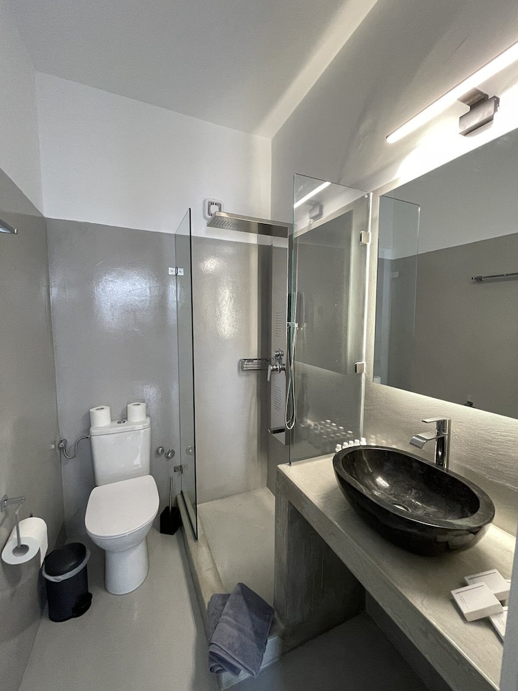 Family Suite, 2 Bedrooms, Hot Tub, Pool View photo 3