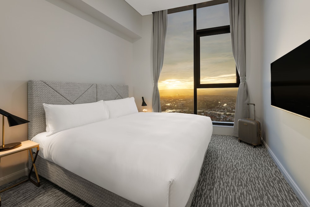 Two Bedroom City Sky Suite